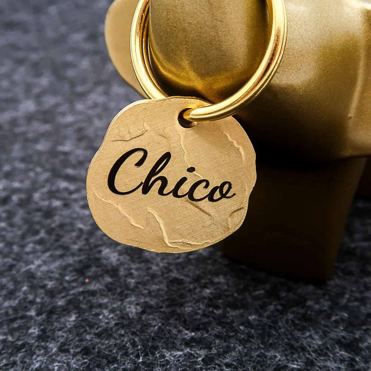 Extravagante Vintage Hundemarke mit Gravur personalisiert, Material Messing, 25mm - Medikratz 
