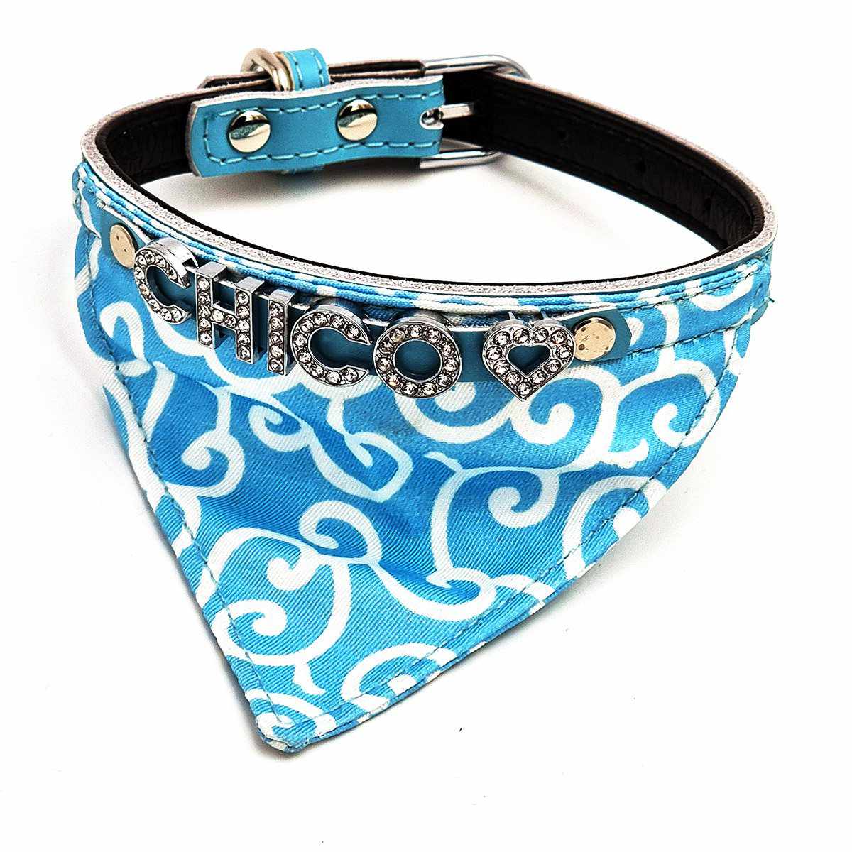 Hundehalstuch mit Namen und Hundehalsband aus echtem Leder. Besetzt mit glitzer Strass-Buchstaben - Medikratz 