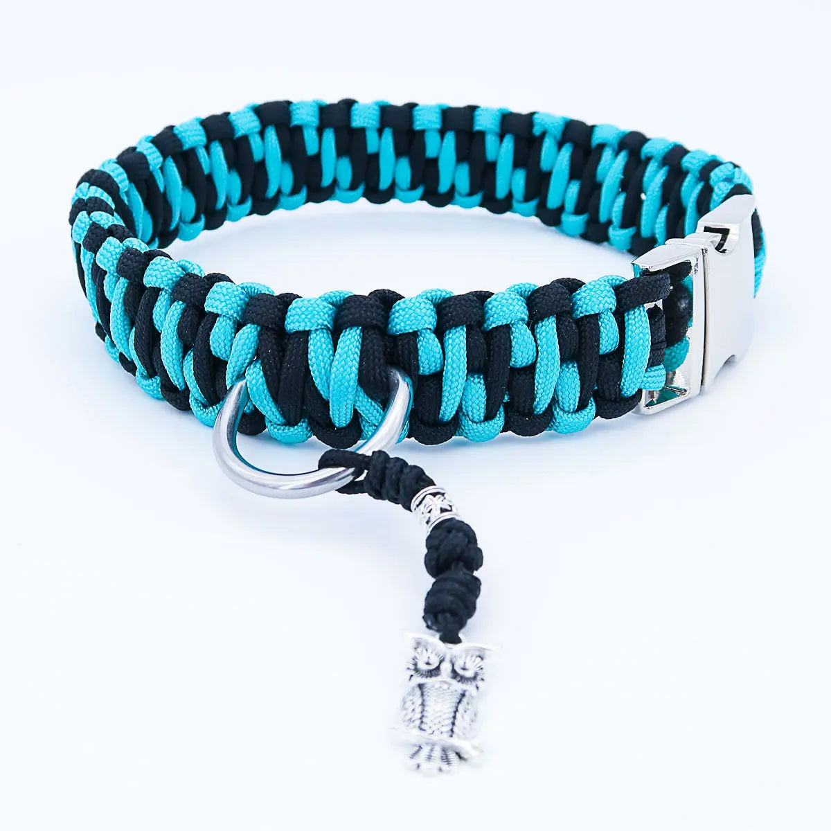 Paracord Hundhalsband "Auron" mit Gravur von Name und Telefon auf der Schnalle, drei verschiedene Größen - Medikratz 